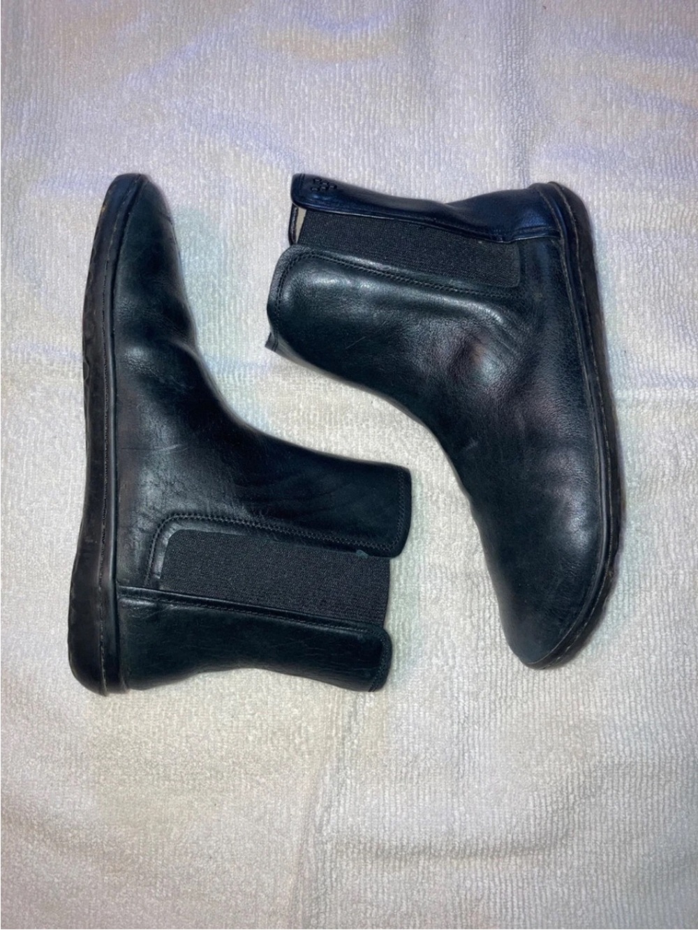 Vivobarefoot Black Leather Chelsea Ankle Boots 39 EU / 8-9 US